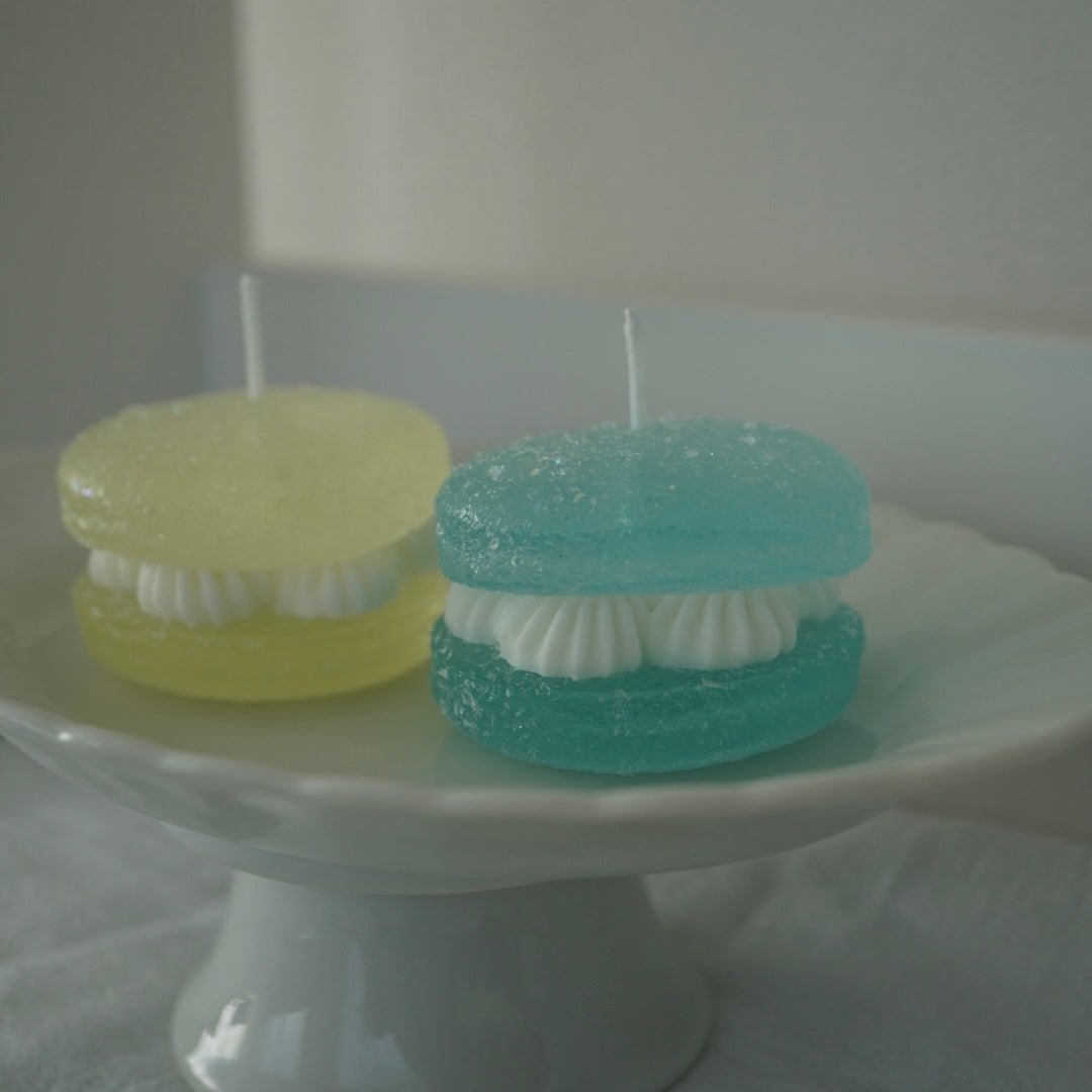 Clear macaron candle